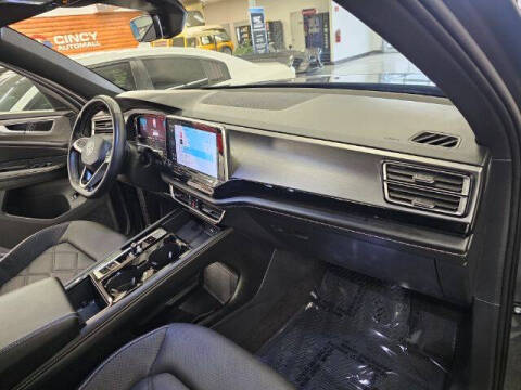 2024 Volkswagen Atlas Cross Sport SE 4Motion