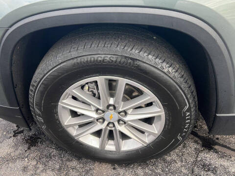 2022 Chevrolet Traverse LT Cloth