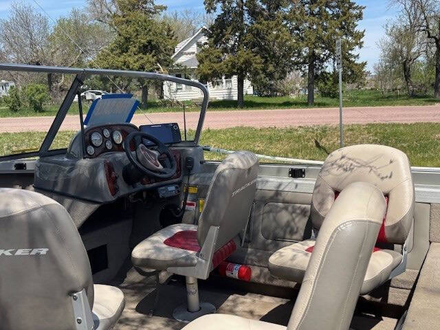 2004 Tracker TARGA 18 WT