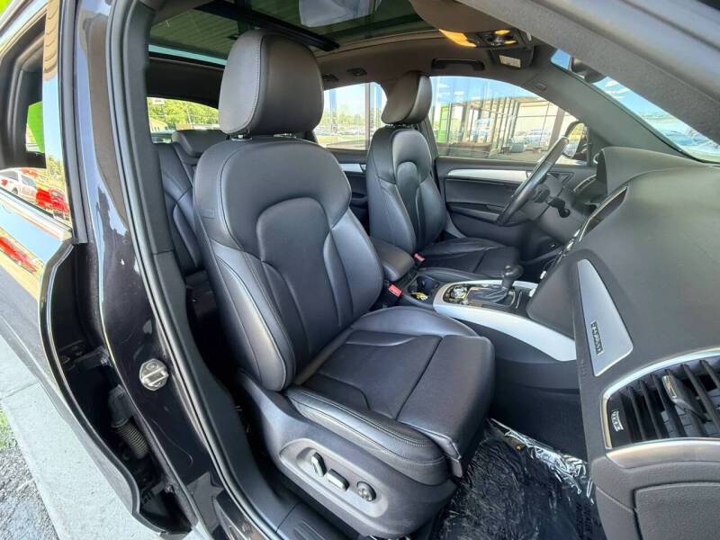 2017 Audi Q5 2.0T quattro Premium Plus