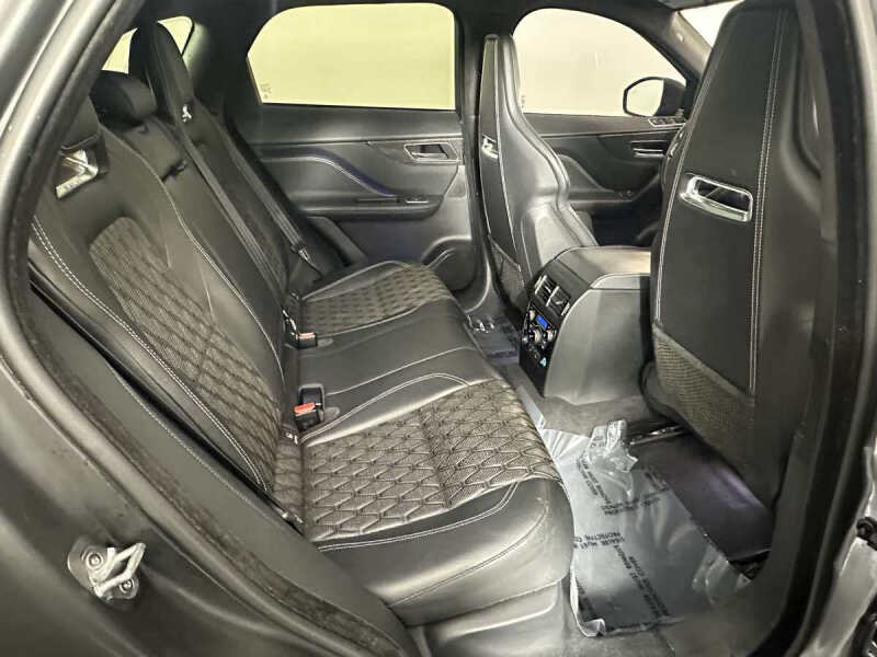 2020 Jaguar F-PACE SVR