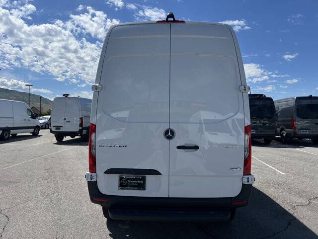 2025 Mercedes-Benz Sprinter 2500