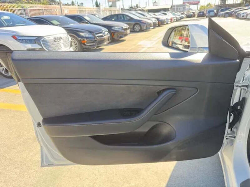 2020 Tesla Model 3 Standard Range