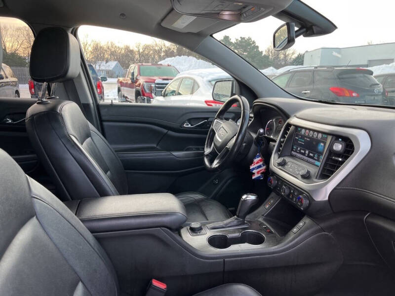 2019 GMC Acadia SLT-1