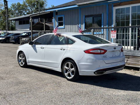 2016 Ford Fusion SE