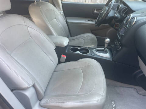 2013 Nissan Rogue SV w/SL Package