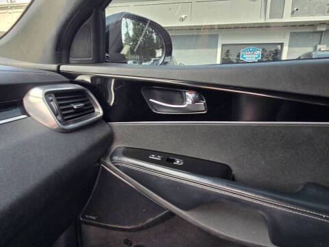 2017 Kia Sorento SX Limited V6