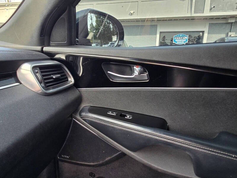 2017 Kia Sorento SX Limited V6