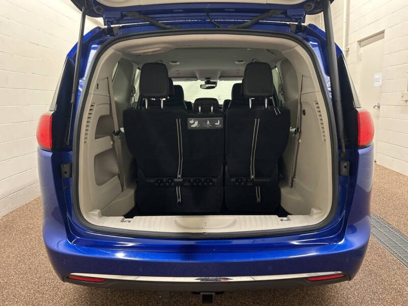 2019 Chrysler Pacifica Touring L Plus