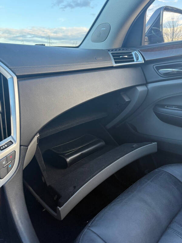 2011 Cadillac SRX Performance Collection