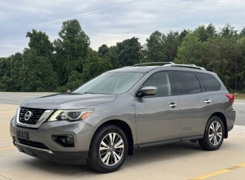 2017 Nissan Pathfinder SL