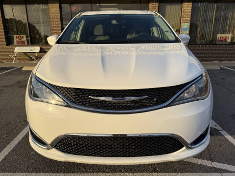 2020 Chrysler Pacifica Touring