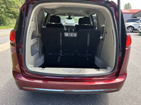 2020 Chrysler Pacifica Touring