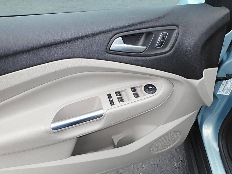 2013 Ford C-MAX Hybrid SE