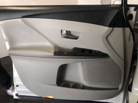 2015 Toyota Venza LE