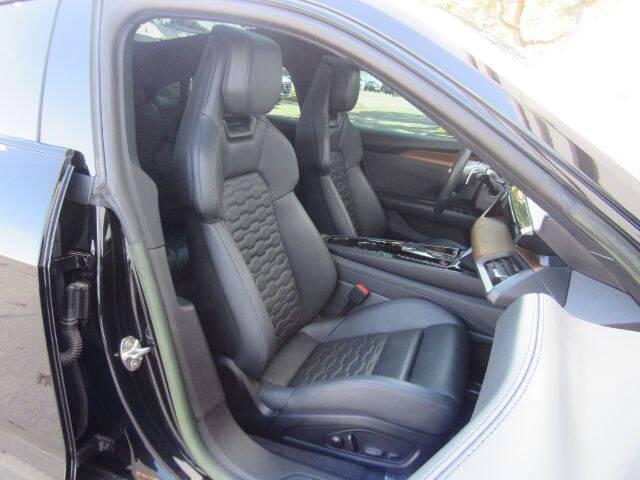 2023 Audi e-tron GT quattro Premium Plus