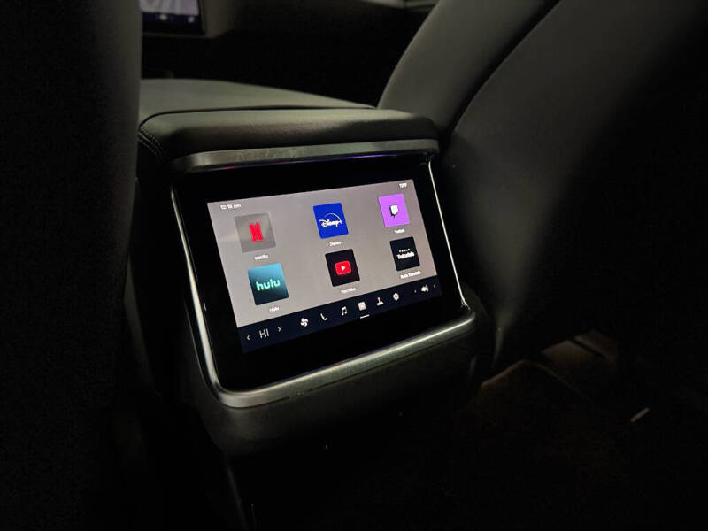 2022 Tesla Model X Plaid
