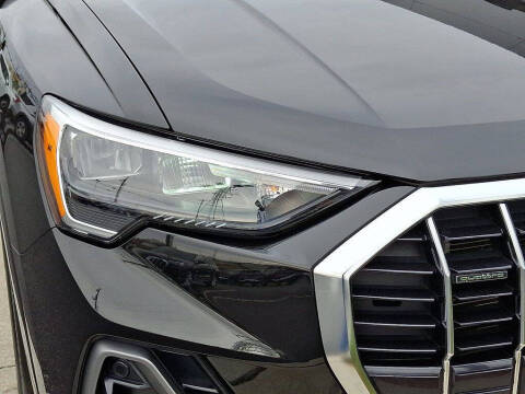 2022 Audi Q3 quattro S line Premium 45 TFSI