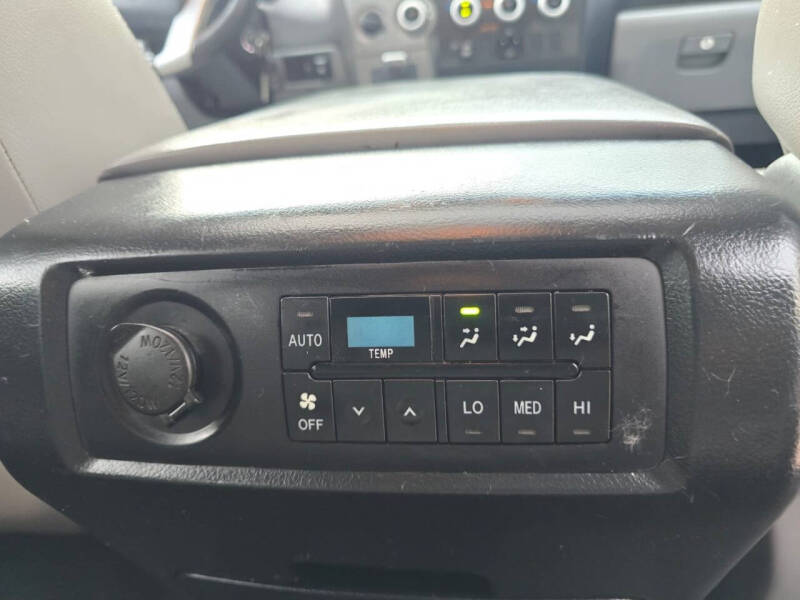 2014 Toyota Sequoia SR5