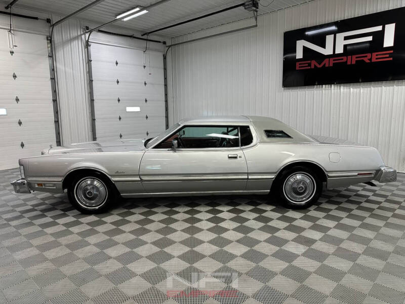 1975 Ford Thunderbird