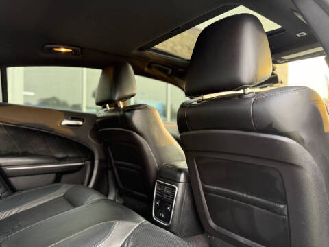 2017 Dodge Charger SXT