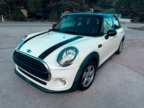 2016 MINI Hardtop 4 Door Cooper