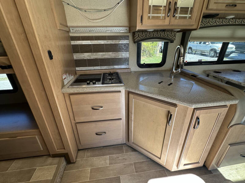 2020 Thor Motor Coach Chateau