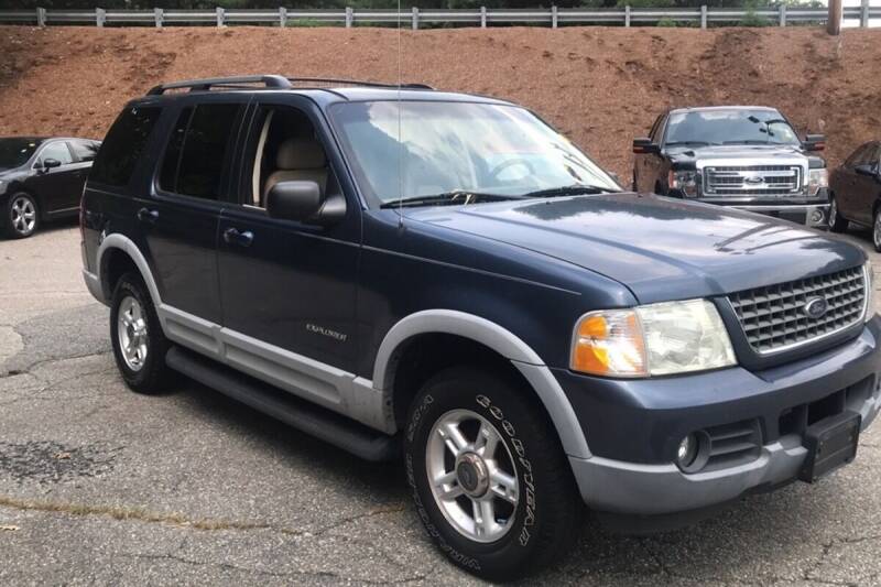 2002 Ford Explorer for sale at QUINN'S AUTOMOTIVE in Leominster MA