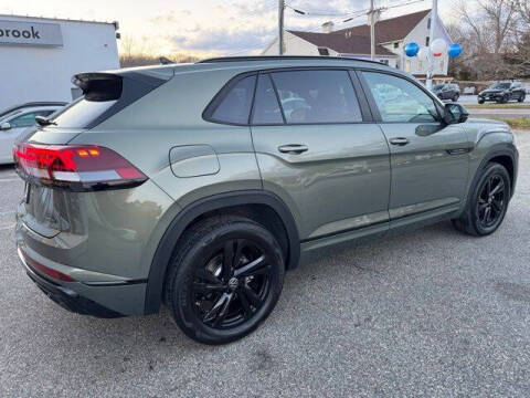 2026 Volkswagen Atlas Cross Sport SEL R-Line Black 4Motion