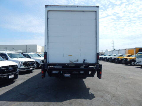 2017 Freightliner M2 106