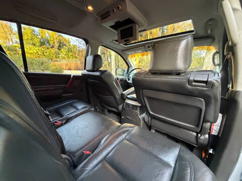 2005 Infiniti QX56