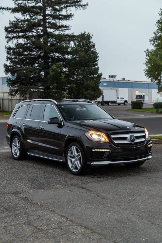 2015 Mercedes-Benz GL-Class GL 550 4MATIC