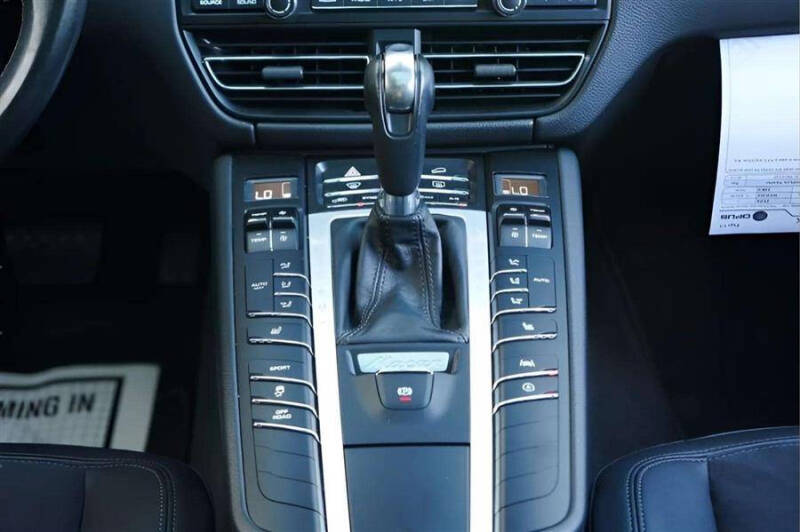 2021 Porsche Macan S