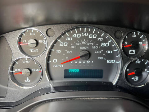 2023 Chevrolet Express 2500