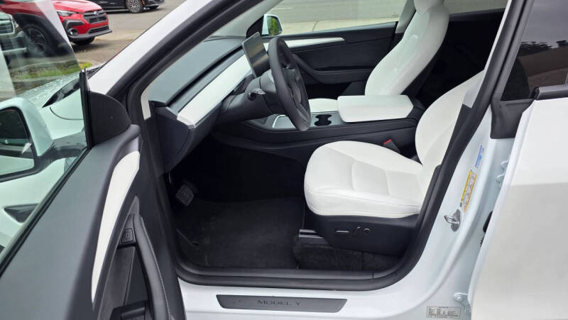 2024 Tesla Model Y Long Range