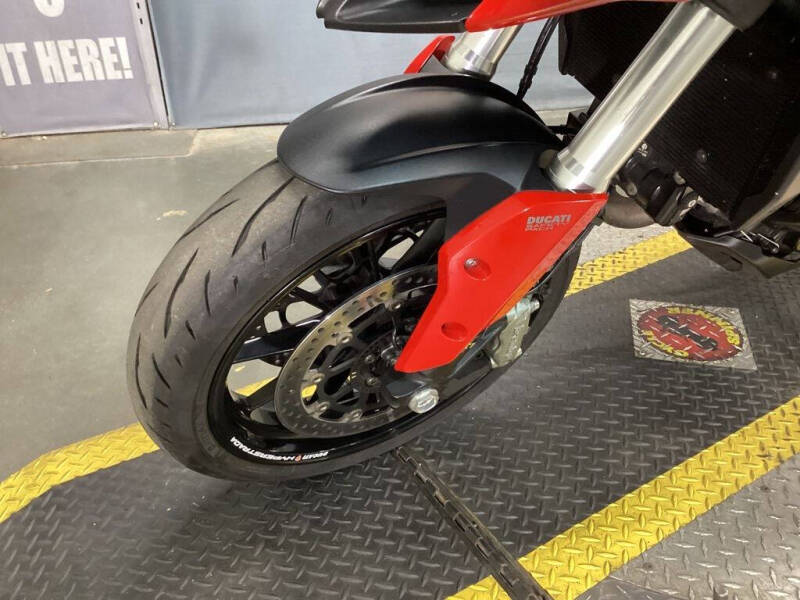 2013 Ducati Hyperstrada