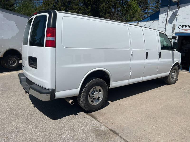 2021 Chevrolet Express 3500