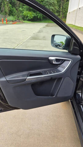 2015 Volvo XC60 T5 Drive-E Premier