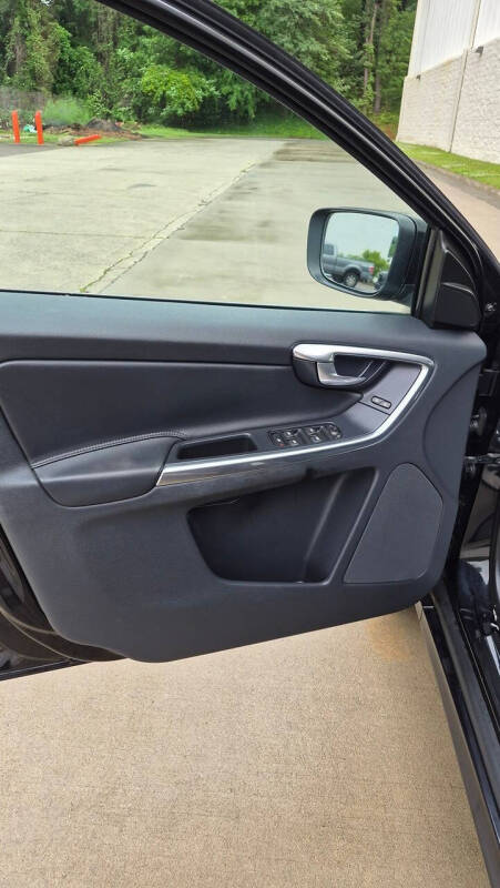 2015 Volvo XC60 T5 Drive-E Premier