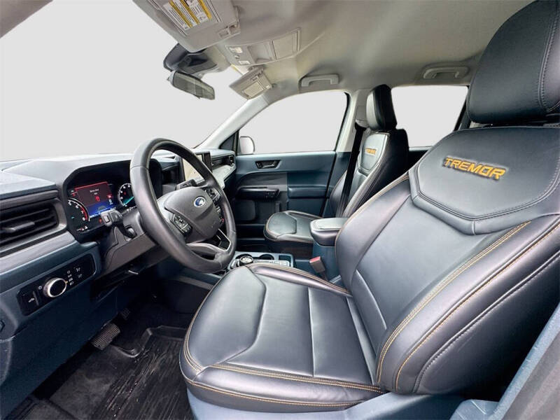 2023 Ford Maverick Lariat