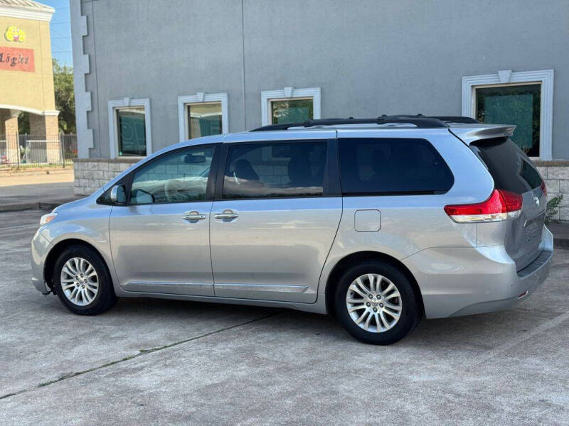 2013 Toyota Sienna