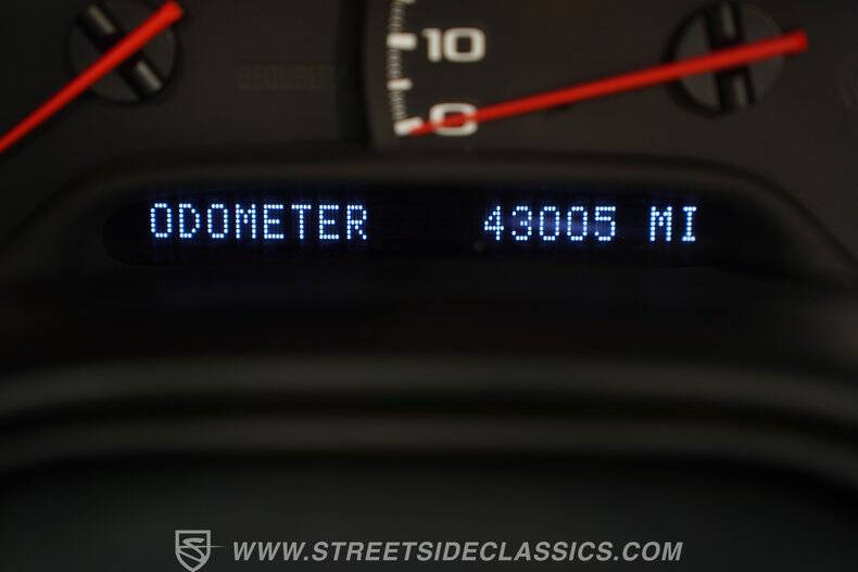 2004 Chevrolet Corvette