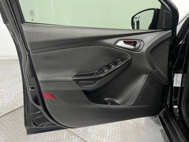 2017 Ford Focus Titanium