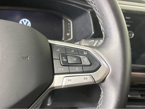 2024 Volkswagen Taos SEL 4Motion