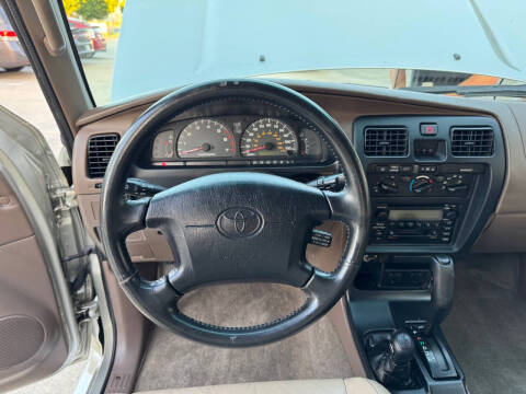 2001 Toyota 4Runner SR5