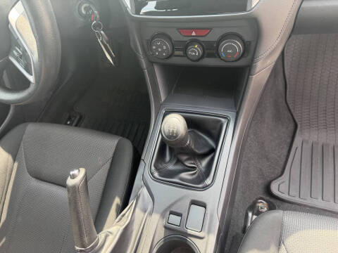 2017 Subaru Impreza 2.0i