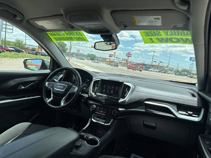 2024 GMC Terrain SLE