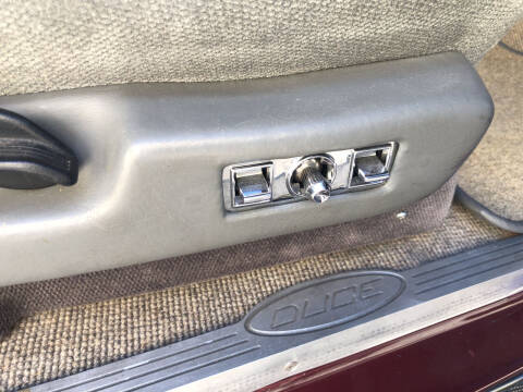 1932 Ford 2 Door Sedan