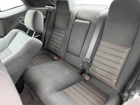 2010 Dodge Challenger SE