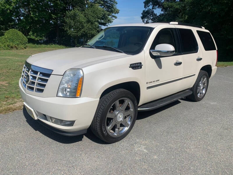 2007 Cadillac Escalade for sale at Elite Pre-Owned Auto in Peabody MA